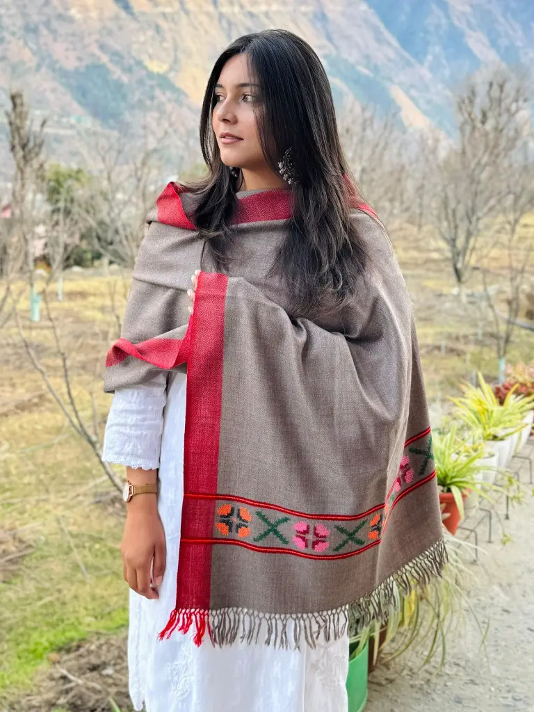 sawomi-kullu-himachal-brown-stole-x-design-pure-wool-side.jpg.webp