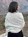 sawomi-kullu-himachal-light-grey-stole-chashm-design-pure-wool-back.jpg.webp