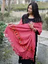 pink-kingri-kullu-design-handloom-pure-wool-shawl-colseup.jpg.webp