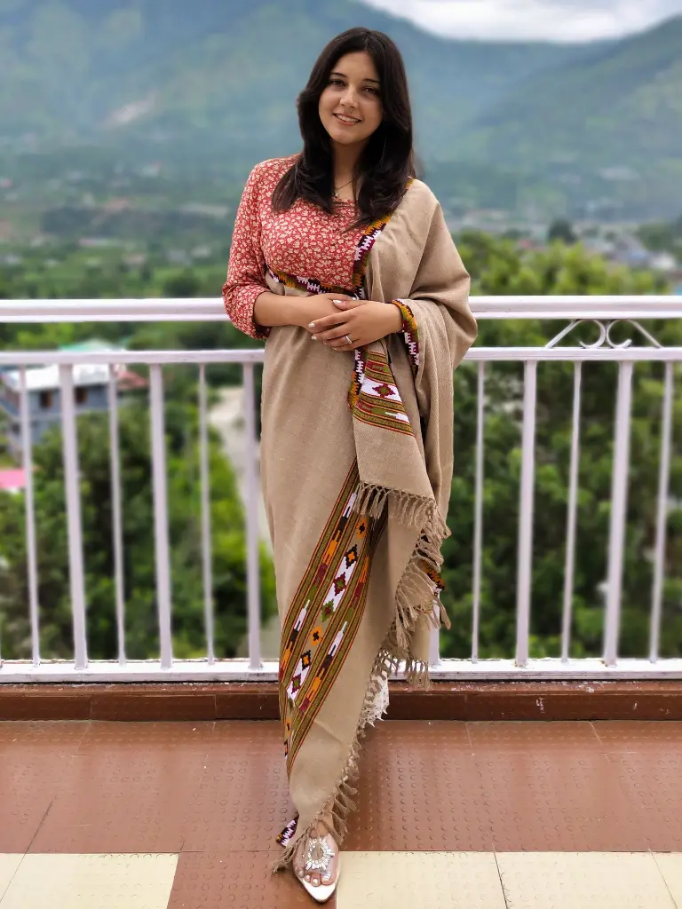 kullu-handloom-wool-shawl-beige-full.jpg.webp