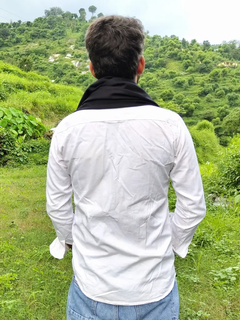 pure-wool-mens-handmade-himachali-black-back.jpg.webp