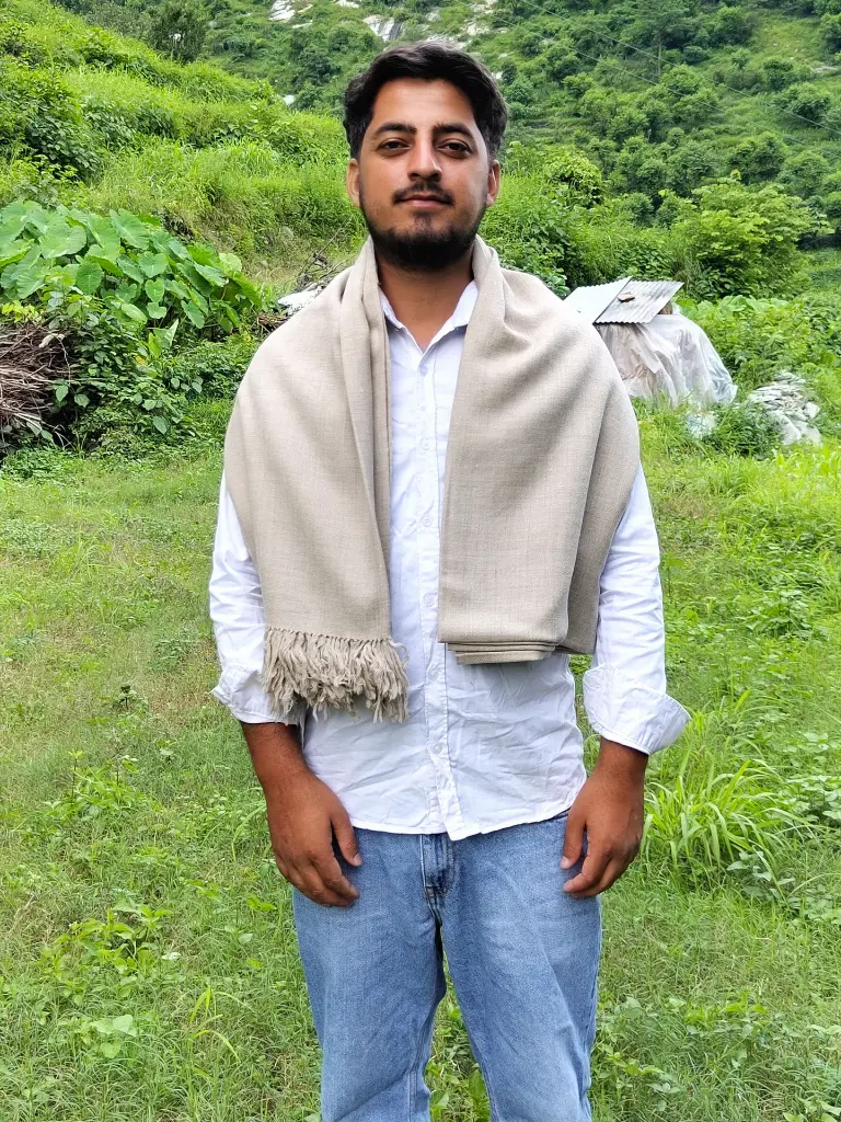pure-wool-mens-handmade-himachali-pashimna-open.jpg.webp