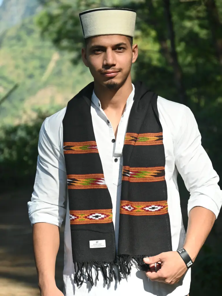 Black Pure Wool Himachali Handloom Muffler