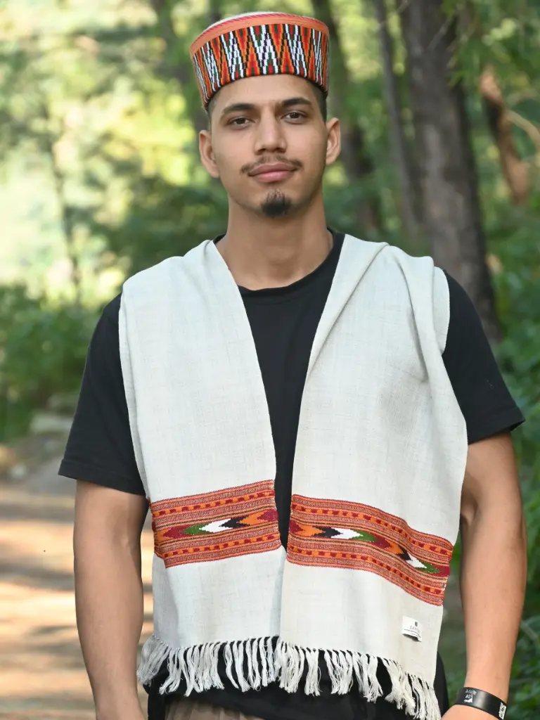 Single Patti White Himachali Woolen Muffler